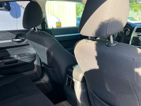 Used 2010 Dodge Charger SXT RWD image 7