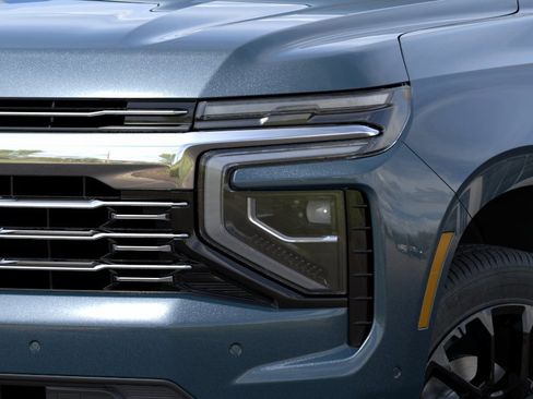 New 2026 Chevrolet Tahoe Premier w/ Sun And Tow Package AWD/4WD image 10