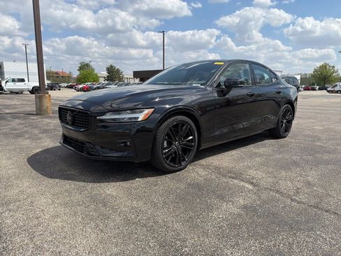 Used 2024 Volvo S60 B5 Plus w/ Climate Package AWD/4WD image 4