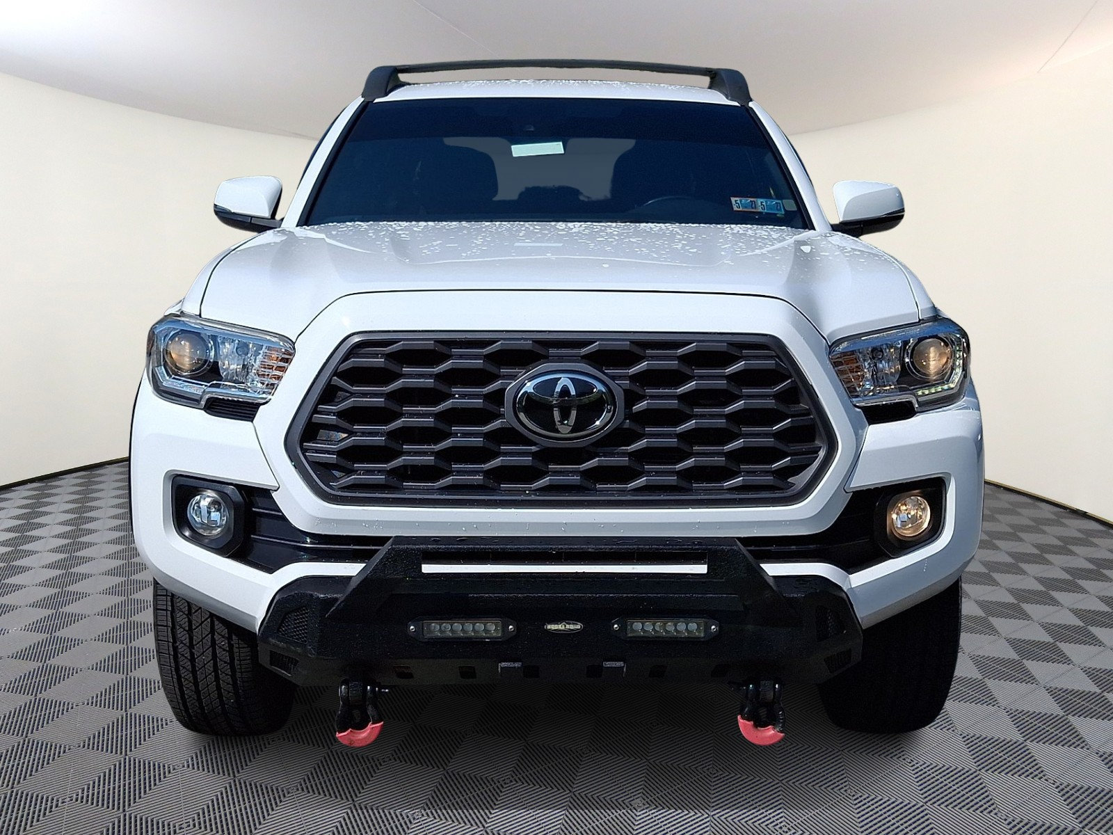 Used 2020 Toyota Tacoma TRD Off-Road AWD/4WD image 2