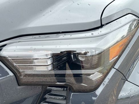 Used 2024 Toyota Tacoma TRD Sport w/ TRD Sport Upgrade Package image 38