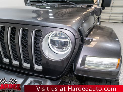 Used 2021 Jeep Wrangler Unlimited Sahara w/ Cold Weather Group image 8