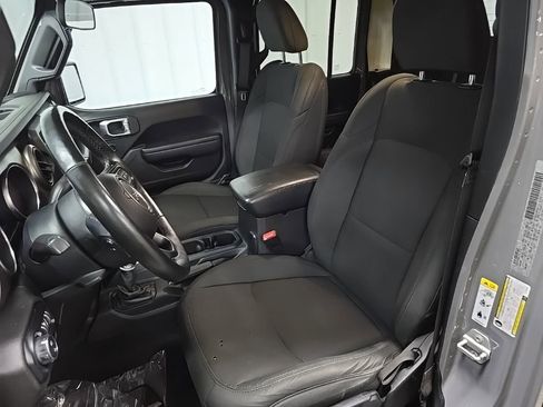 Used 2020 Jeep Gladiator Sport w/ Quick Order Package 24S image 29