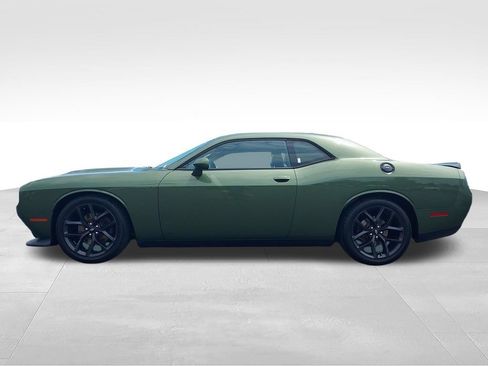 Used 2019 Dodge Challenger GT w/ Plus Package RWD image 2