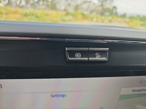 New 2025 Ford F350 XLT w/ Black Appearance Package image 43