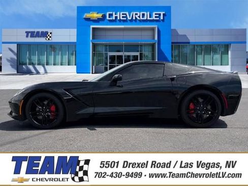Used 2019 Chevrolet Corvette Stingray Coupe w/ Carbon Flash Badge Package RWD image 1