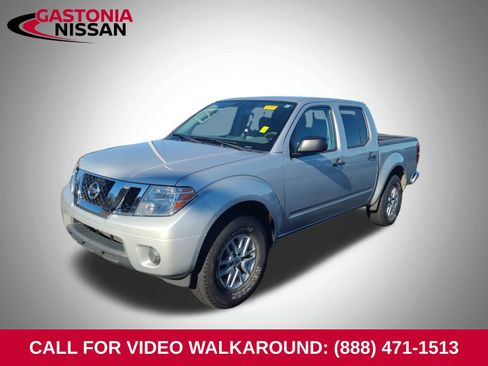 Used 2019 Nissan Frontier SV image 1