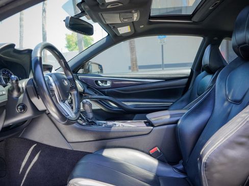 Used 2018 INFINITI Q60 Red Sport 400 w/ Sensory Package 3.0T Sport image 8