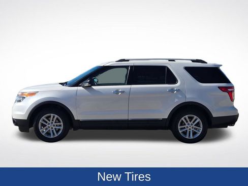 Used 2013 Ford Explorer XLT AWD/4WD image 8