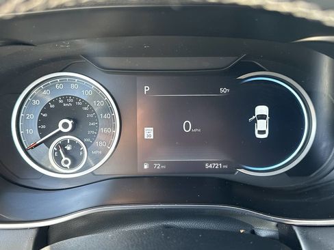 Used 2022 Genesis G70 3.3T image 16