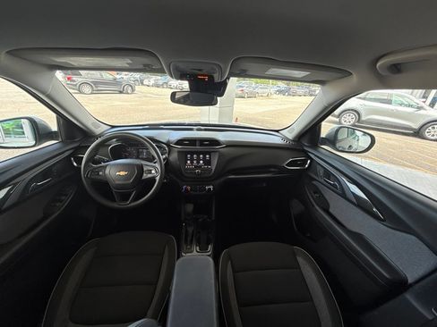 Used 2023 Chevrolet TrailBlazer LT FWD image 12