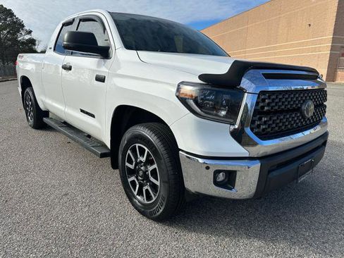 Used 2020 Toyota Tundra SR5 image 3