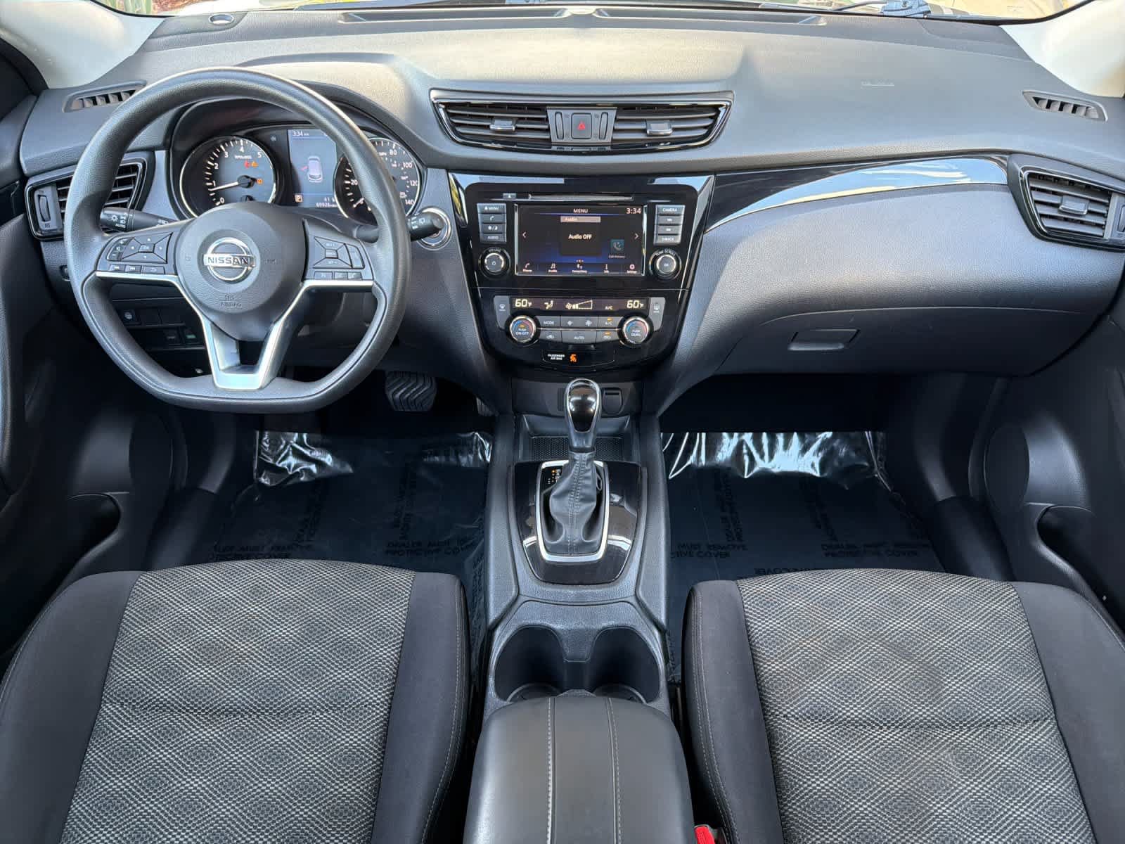 Used 2020 Nissan Rogue Sport SV FWD image 3