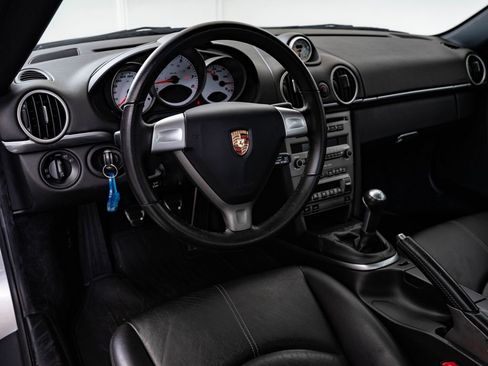 Used 2006 Porsche Cayman S RWD image 4