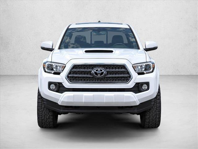 Used 2017 Toyota Tacoma TRD Sport w/ Premium & Technology Package AWD/4WD image 2