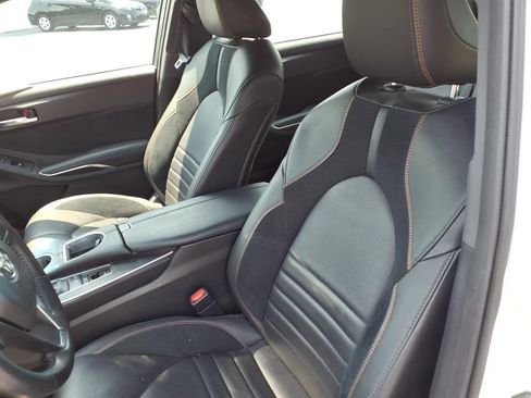 Used 2019 Toyota Avalon Touring w/ Advanced Safety Package FWD image 15