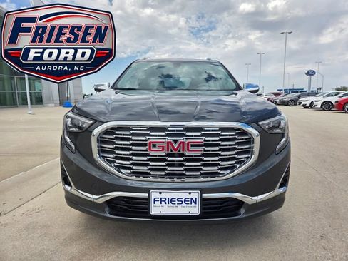 Used 2018 GMC Terrain Denali w/ Comfort Package AWD/4WD image 2