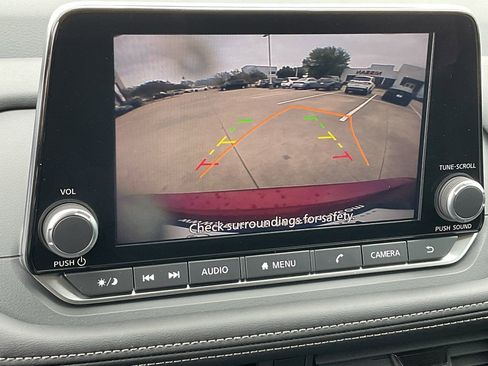 New 2025 Nissan Rogue S image 27