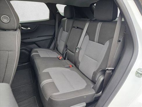 Used 2025 Chevrolet Blazer LT image 19