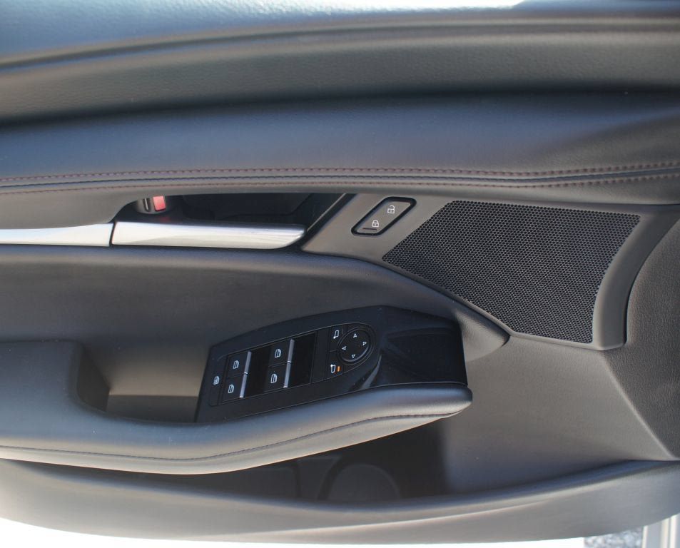 Used 2024 MAZDA MAZDA3 s FWD image 29