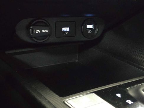 Used 2023 Hyundai Elantra SEL FWD image 32