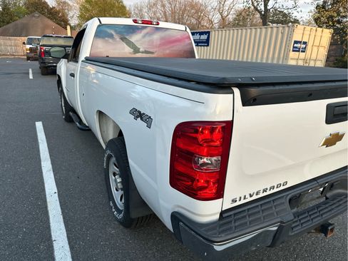 Used 2013 Chevrolet Silverado 1500 W/T AWD/4WD image 4
