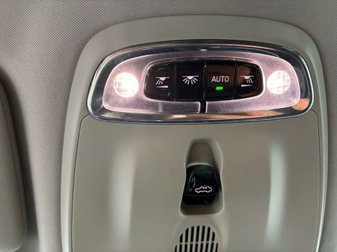 Used 2018 Volvo S90 T5 Momentum w/ Convenience Package image 27