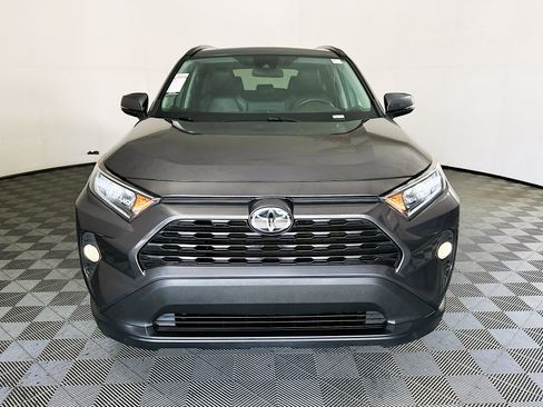 Used 2021 Toyota RAV4 XLE w/ Convenience Package FWD image 8