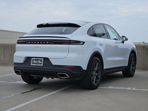 Certified 2026 Porsche Cayenne Coupe AWD/4WD image 8