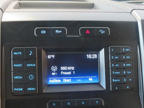 Used 2019 Ford F250 XLT w/ FX4 Off-Road Package AWD/4WD image 37