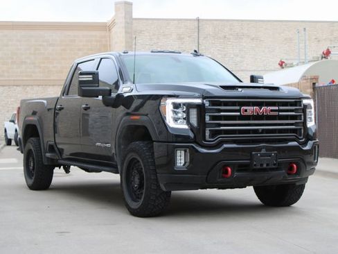 Used 2022 GMC Sierra 2500 AT4 w/ AT4 Preferred Package image 2