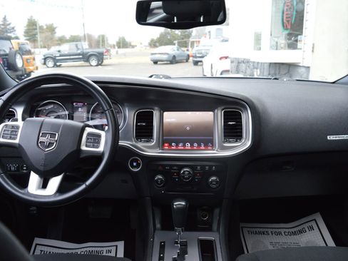 Used 2014 Dodge Charger R/T w/ Wheels & Tunes Group image 30