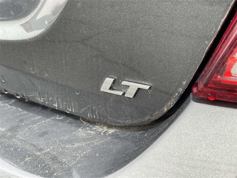 Used 2019 Chevrolet Sonic LT image 9