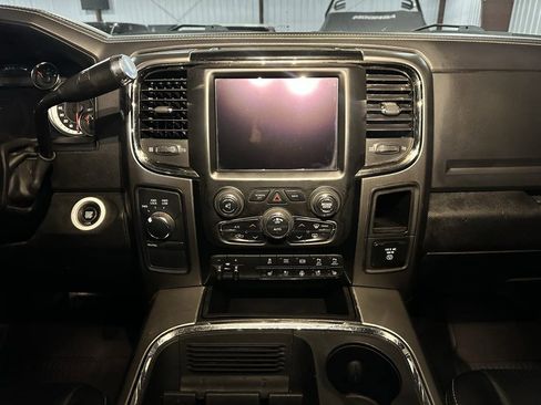 Used 2018 RAM 3500 Laramie w/ Sport Appearance Group image 35