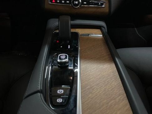 Used 2024 Volvo XC90 T8 Plus w/ Protection Package Premier AWD/4WD image 61