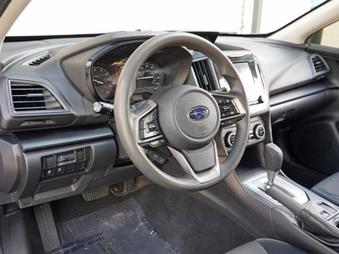 Used 2021 Subaru Crosstrek 2.0i AWD/4WD image 12