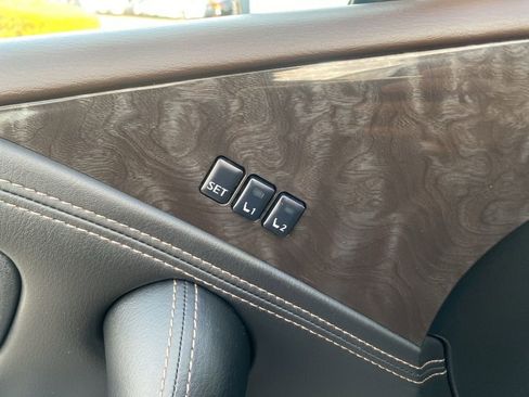 Used 2024 Nissan Armada Platinum w/ Cargo Package image 12