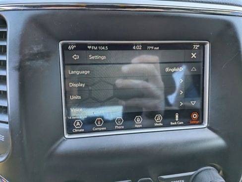 Used 2019 Jeep Grand Cherokee Laredo AWD/4WD image 48