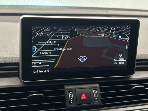 Used 2018 Audi SQ5 Premium Plus w/ Navigation Package image 19