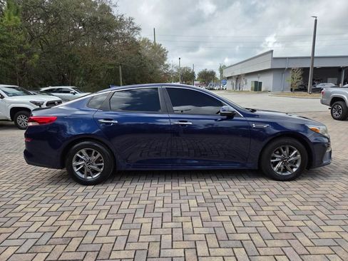 Used 2019 Kia Optima LX image 12