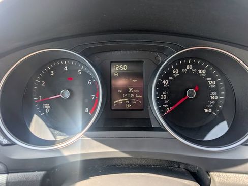 Used 2018 Volkswagen Jetta S w/ Cold Weather Package FWD image 11
