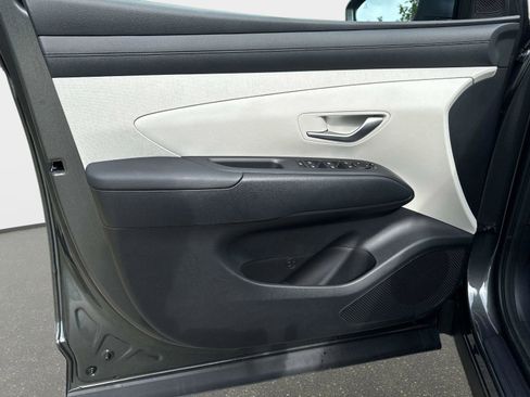 New 2025 Hyundai Tucson SEL image 17