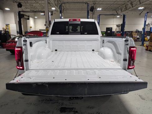 Used 2025 RAM 2500 Laramie AWD/4WD image 12