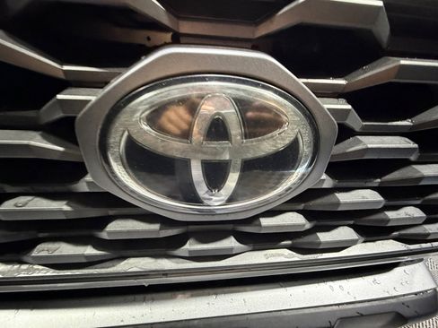 Used 2021 Toyota Tacoma TRD Off-Road w/ Technology Package image 23