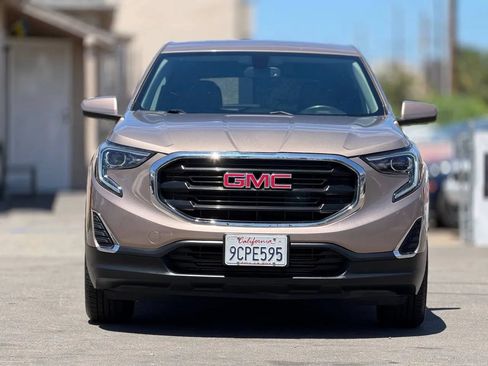 Used 2018 GMC Terrain SLE FWD image 3