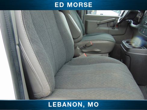 Used 2023 GMC Savana 2500 w/ Driver Convenience Package image 9