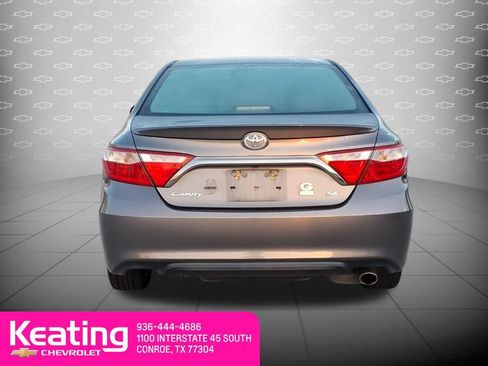 Used 2017 Toyota Camry SE FWD image 7