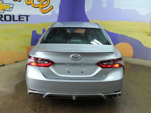 Used 2024 Toyota Camry SE FWD image 7