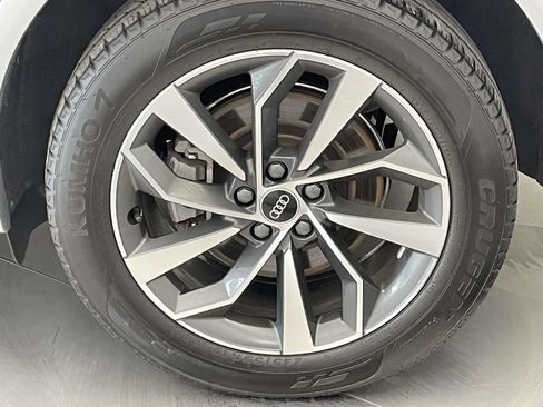 Certified 2023 Audi Q5 2.0T Premium w/ Convenience Package AWD/4WD image 12