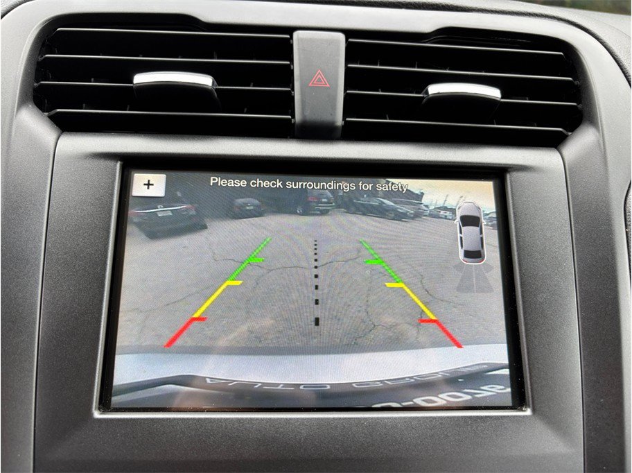 Used 2018 Ford Fusion SE w/ Equipment Group 201A FWD image 25